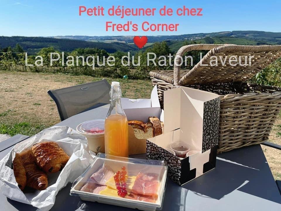 Aparthotel La Planque Du Raton Laveur Lierneux Esterno foto